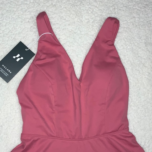 HALARA - NWT 2-Piece Dress w/ Crisscross Back & Made w/ Cloudful™ Fabric - Picture 7 of 13